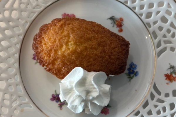 2.23(祝)　マドレーヌサービス(先着５０名様）